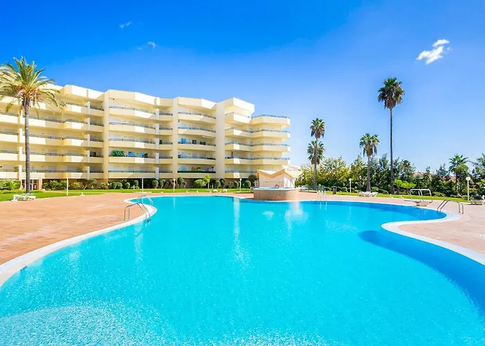 Luxury Apart Wstunning Sea Views, Walk Beach